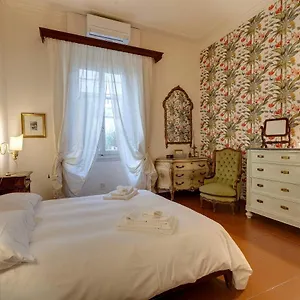 Apartment Mimi With Garden, Florence