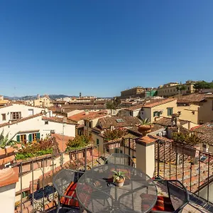 Apartment Borgo Tegolaio Terrace, Florence